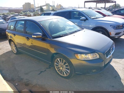 VOLVO V50 2011