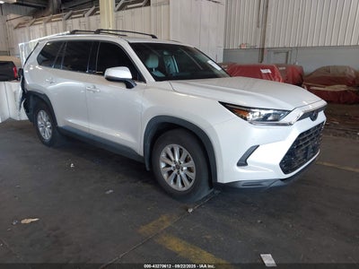TOYOTA GRAND HIGHLANDER 2024