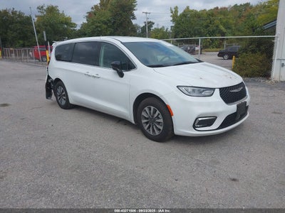 CHRYSLER PACIFICA HYBRID 2024