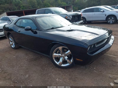 DODGE CHALLENGER 2013