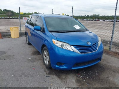 TOYOTA SIENNA 2017
