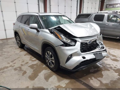 TOYOTA HIGHLANDER 2020