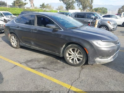 CHRYSLER 200 2015