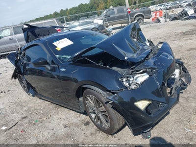 SCION FR-S 2015