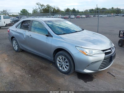 TOYOTA CAMRY 2016