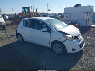 TOYOTA YARIS 2012