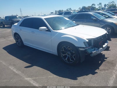 CHRYSLER 300 2018