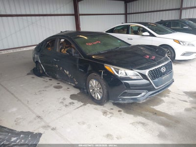 HYUNDAI SONATA HYBRID 2016
