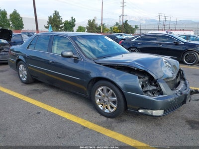 CADILLAC DTS 2011