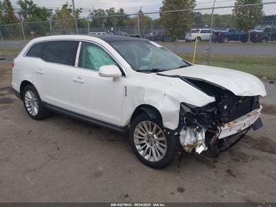 LINCOLN MKT 2011