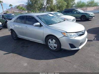 TOYOTA CAMRY 2014