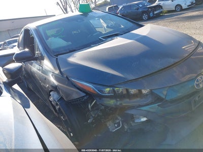 TOYOTA PRIUS PRIME 2017