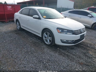 VOLKSWAGEN PASSAT 2013