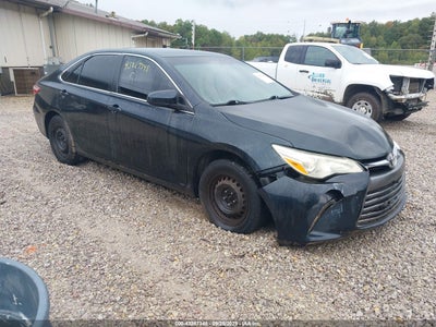 TOYOTA CAMRY 2015