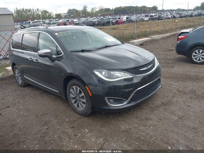 CHRYSLER PACIFICA HYBRID 2020