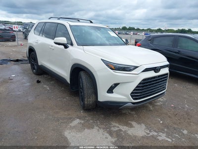 TOYOTA GRAND HIGHLANDER 2024