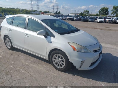 TOYOTA PRIUS V 2014