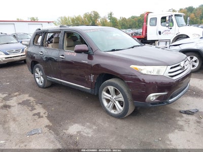 TOYOTA HIGHLANDER 2013