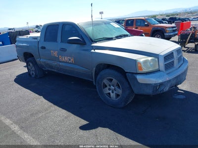 DODGE DAKOTA 2005