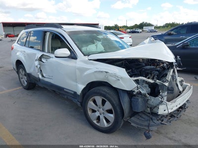 SUBARU OUTBACK 2012