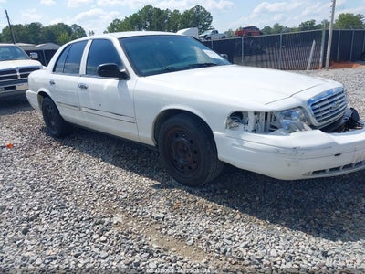 FORD CROWN VICTORIA 2010