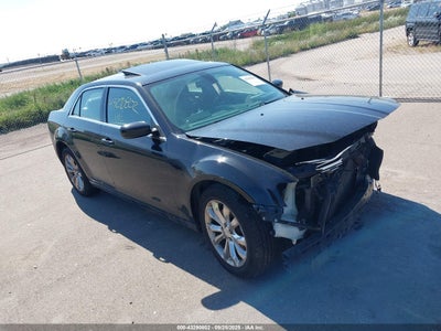 CHRYSLER 300 2016