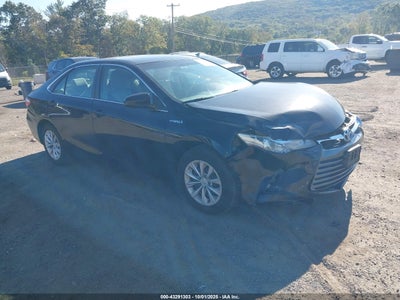 TOYOTA CAMRY HYBRID 2017