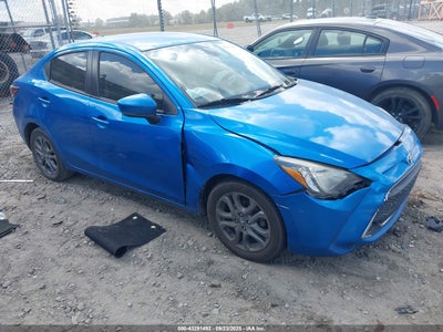 TOYOTA YARIS 2020