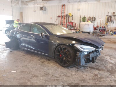TESLA MODEL S 2016