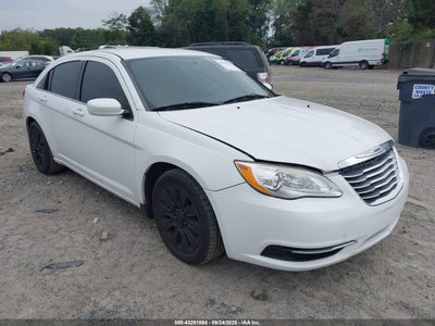 CHRYSLER 200 2012