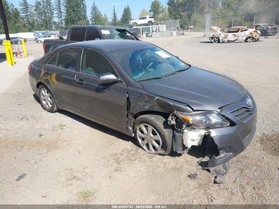 TOYOTA CAMRY 2011