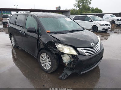 TOYOTA SIENNA 2011