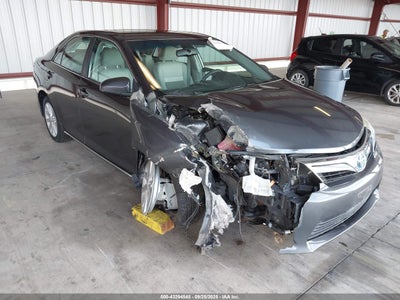 TOYOTA CAMRY HYBRID 2012