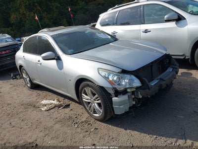 INFINITI Q40 2015