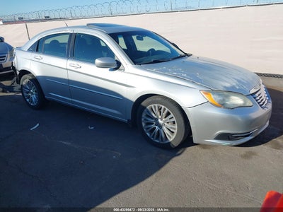 CHRYSLER 200 2011