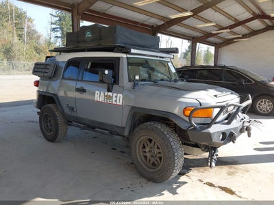 TOYOTA FJ CRUISER 2014