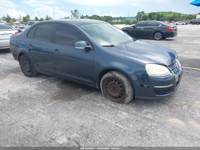 VOLKSWAGEN JETTA 2010
