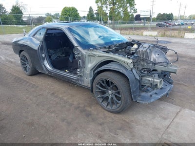 DODGE CHALLENGER 2016