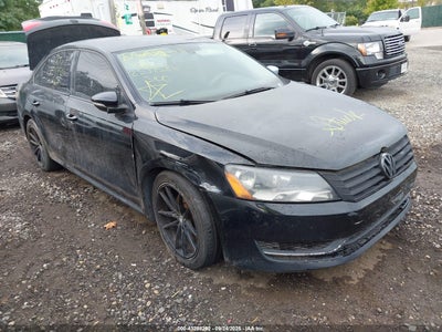 VOLKSWAGEN PASSAT 2012