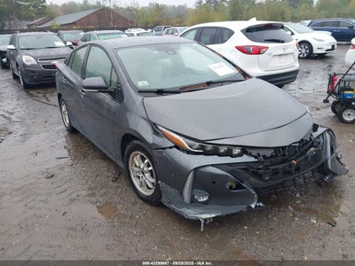 TOYOTA PRIUS PRIME 2017