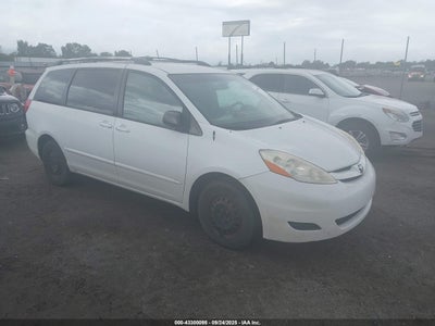 TOYOTA SIENNA 2009