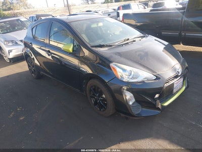 TOYOTA PRIUS C 2016