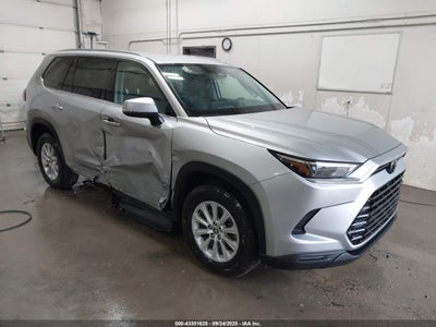 TOYOTA GRAND HIGHLANDER 2024
