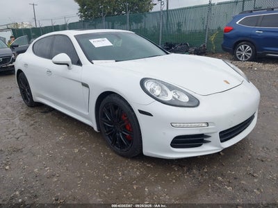 PORSCHE PANAMERA 2016