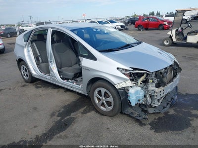 TOYOTA PRIUS 2014