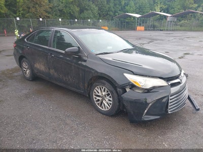 TOYOTA CAMRY 2017