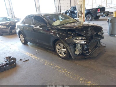 VOLKSWAGEN JETTA HYBRID 2013