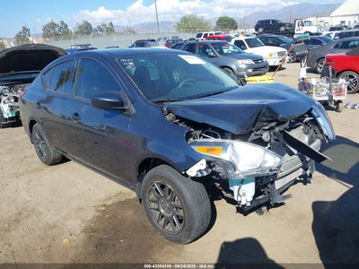 NISSAN VERSA 2016