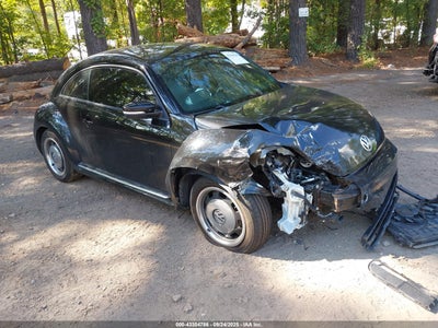 VOLKSWAGEN BEETLE 2012