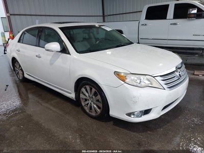 TOYOTA AVALON 2011